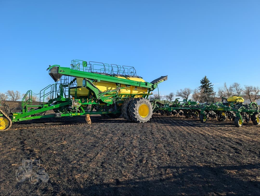 Image of John Deere P556 Image 1