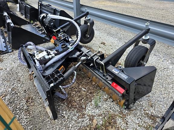 Image of John Deere PR72B equipment image 4