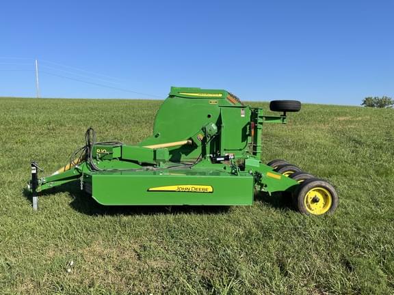 Image of John Deere R10 equipment image 1