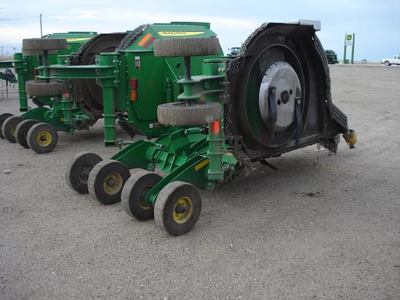 Image of John Deere R15 equipment image 4