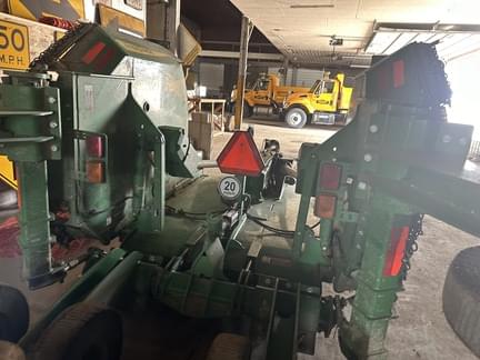 Image of John Deere R15 equipment image 3