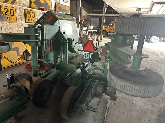 Image of John Deere R15 equipment image 2