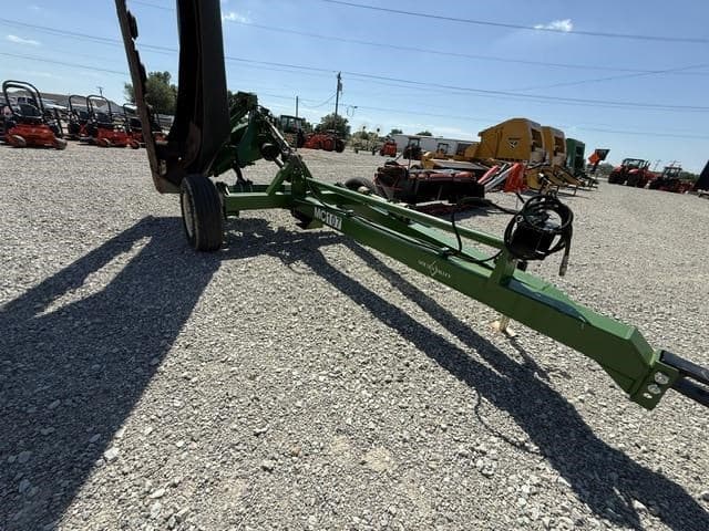 Image of John Deere R310 equipment image 3