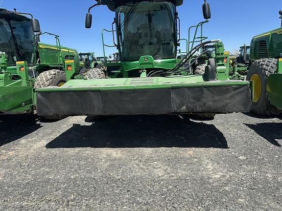 Image of John Deere R400 equipment image 1