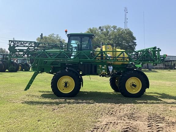 Image of John Deere R4023 equipment image 1