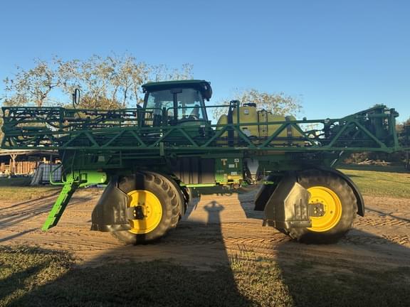 Image of John Deere R4023 equipment image 3