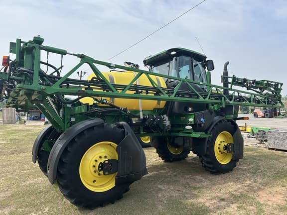 Image of John Deere R4023 equipment image 3