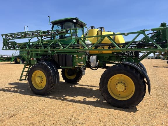 Image of John Deere R4023 equipment image 4