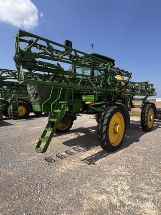 Image of John Deere R4023 equipment image 2