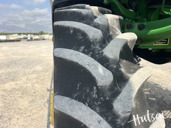 Image of John Deere R4023 equipment image 4