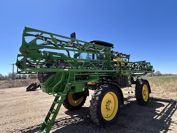 Image of John Deere R4023 equipment image 2
