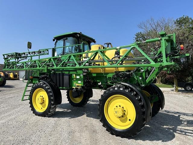 Image of John Deere R4023 equipment image 4