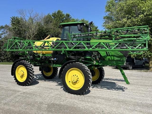 Image of John Deere R4023 equipment image 1