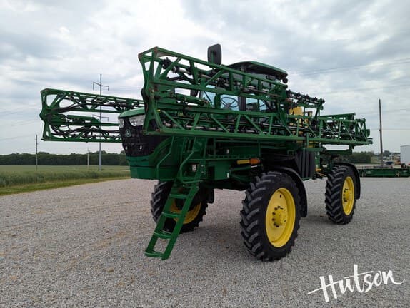 Image of John Deere R4023 equipment image 1