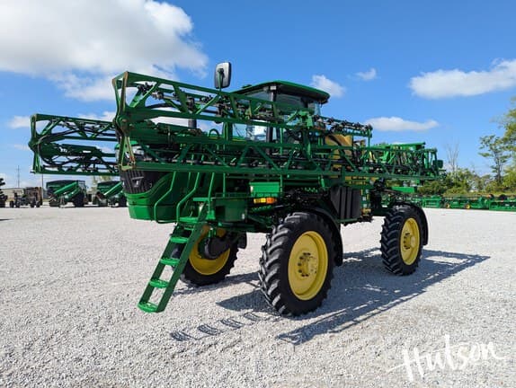 Image of John Deere R4023 equipment image 3