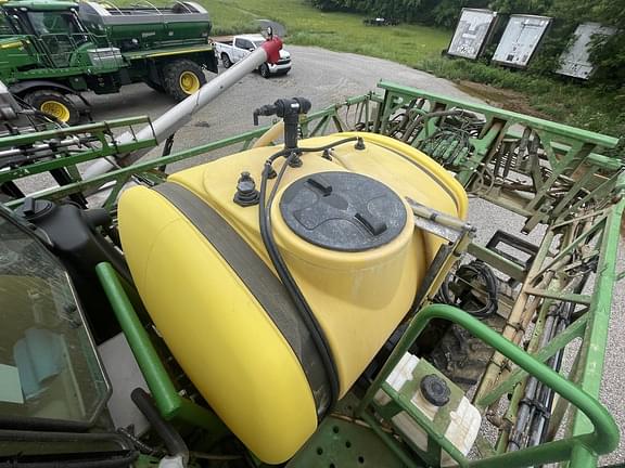 Image of John Deere R4023 equipment image 1