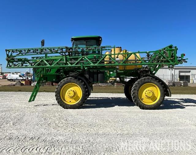 Image of John Deere R4023 equipment image 1