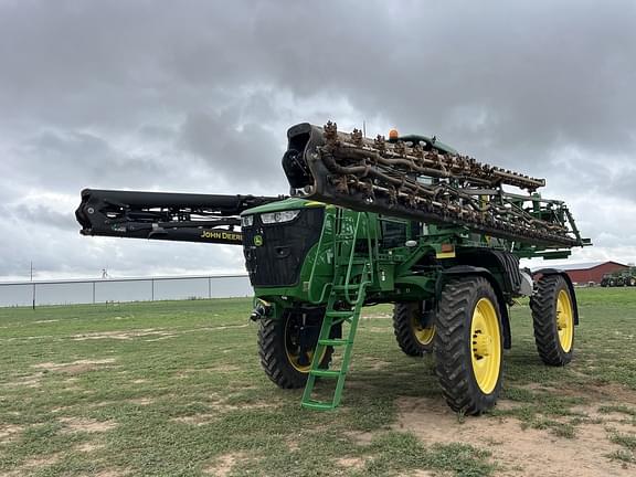 Image of John Deere R4038 equipment image 1