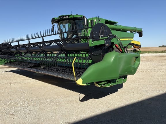 2022 John Deere RD30F Equipment Image0
