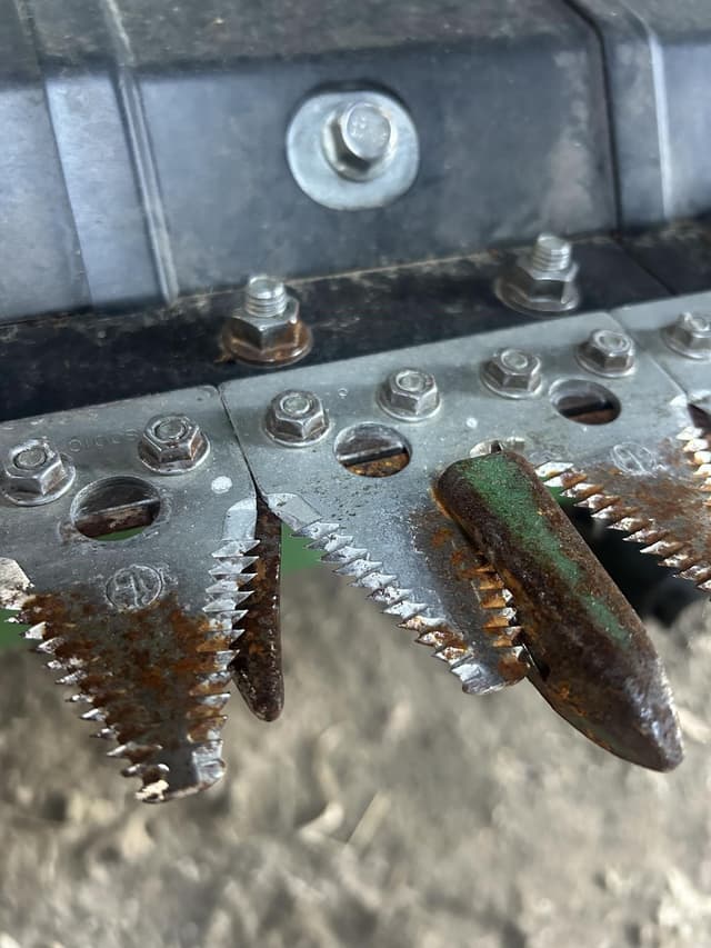 Image of John Deere RD35F equipment image 2