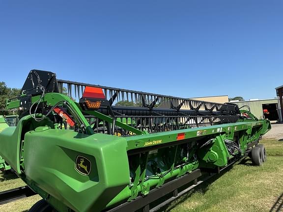 Image of John Deere RD35F equipment image 4
