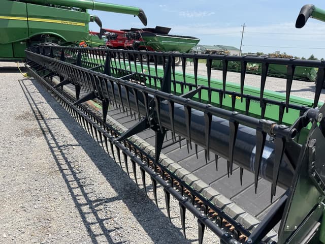 Image of John Deere RD35F equipment image 2