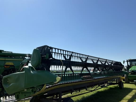 Image of John Deere RD35F equipment image 1