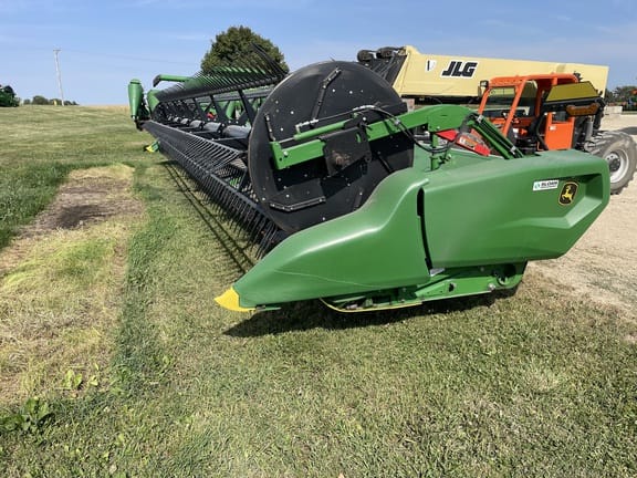 2022 John Deere RD35F Equipment Image0