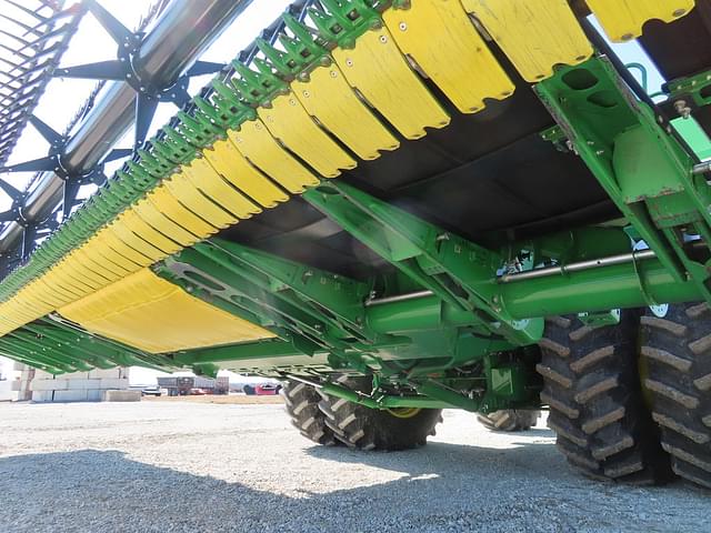 Image of John Deere RD35F equipment image 4