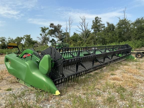 Image of John Deere RD35F Primary image