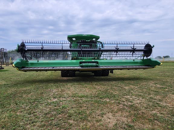 Image of John Deere RD35F equipment image 2