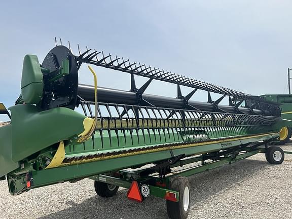 Image of John Deere RD35F equipment image 3