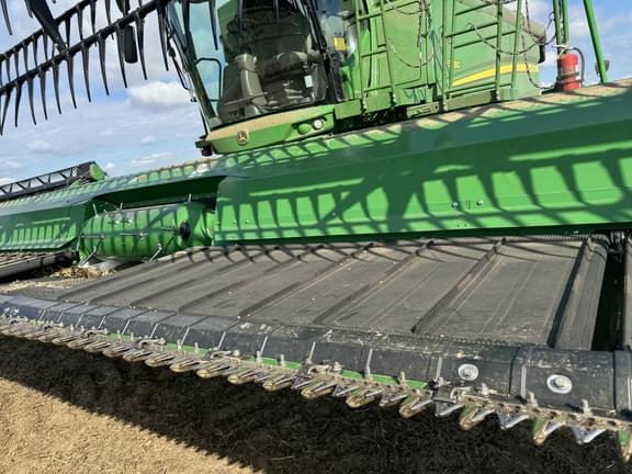 Image of John Deere RD35F equipment image 4