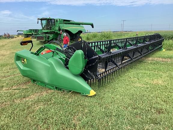 Image of John Deere RD35F Primary image