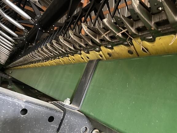 Image of John Deere RD35F equipment image 2