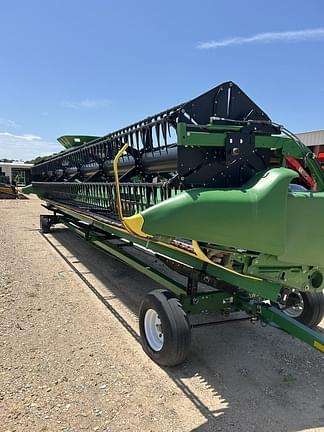 Image of John Deere RD35F equipment image 4
