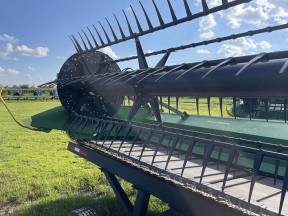 Image of John Deere RD35F equipment image 3