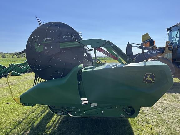 Image of John Deere RD35F equipment image 1