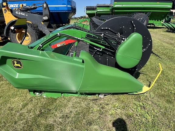 Image of John Deere RD35F equipment image 3