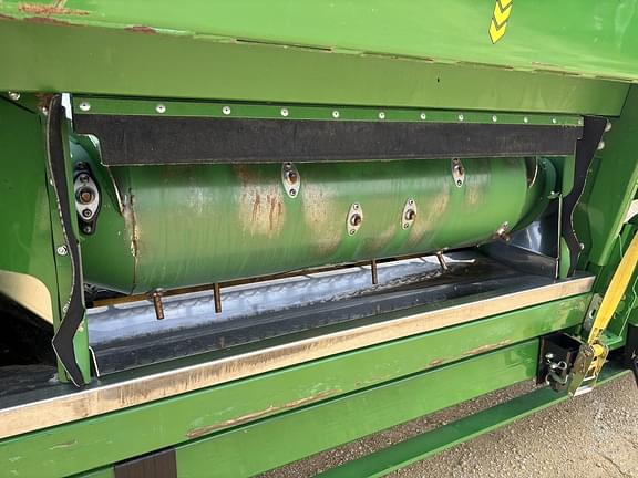 Image of John Deere RD35F equipment image 4