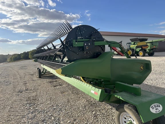 2022 John Deere RD35F Equipment Image0