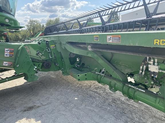 Image of John Deere RD35F equipment image 4