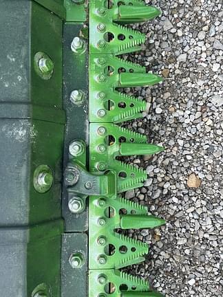 Image of John Deere RD35F equipment image 4