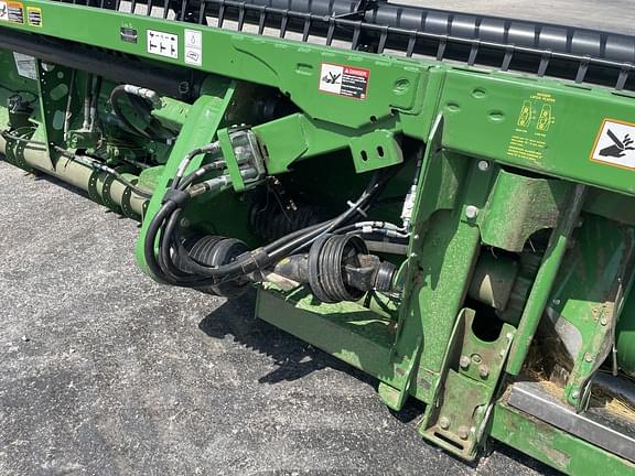 Image of John Deere RD35F equipment image 3