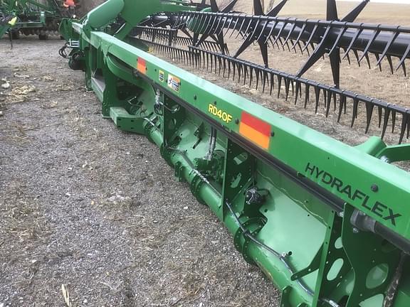 Image of John Deere RD40F equipment image 4