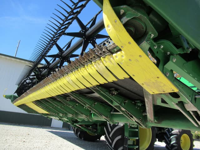Image of John Deere RD40F equipment image 3