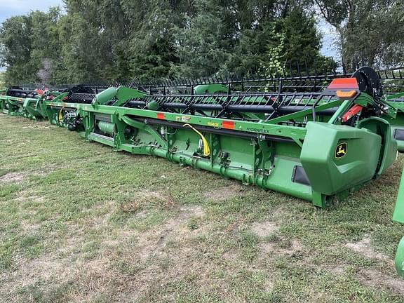 Image of John Deere RD40F equipment image 4