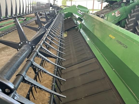 Image of John Deere RD40F equipment image 3