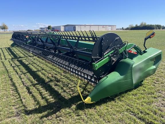 Image of John Deere RD40F equipment image 2