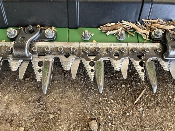 Image of John Deere RD40F equipment image 4